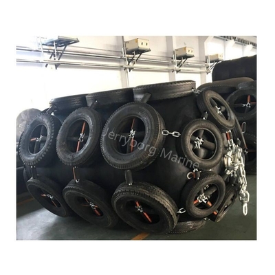China Manufacture Yokohama type Marine Fender met bandenketen net rubber fender