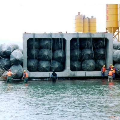Opblaasbare het Natuurrubber Zware Opheffende Luchtkussens van de kostenbesparing