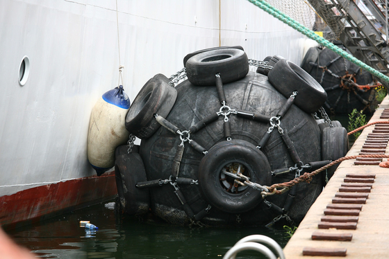 50Kpa het pneumatische Rubberstootkussen van het Vissersboot Zeeplatform voor Schip