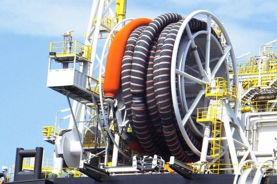 De Slang van grote diametermarine flexible oil dredge floating