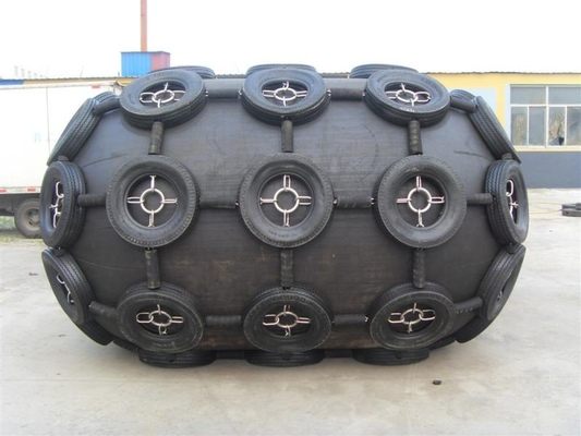 High Performance Cylindrical Rubber Fender voor schepen