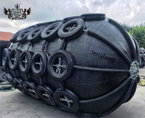 ISO 17357 Standaard 50kPa/80kPa Yokohama Rubber Fender met banden en keten Marine Floating Fender