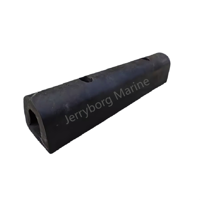 D-type rubber fenders voor verbeterde veiligheid bij het dokken van schepen