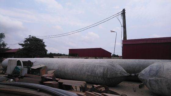 Hoge druk 1.2m*15m Opblaasbare Marine Rubber Airbag