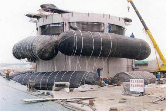 1.2m*15m het Opheffende Luchtkussen van Natuurrubbermarine airbag inflatable heavy weights