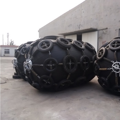 En Schip die van Marine Floating Rubber Fender For van schipbumpers aanleggen het vastleggen