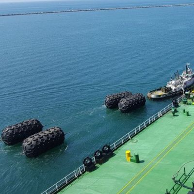 De Opblaasbare Pneumatische Rubberstootkussens van Marine Floating STS voor Dokbescherming