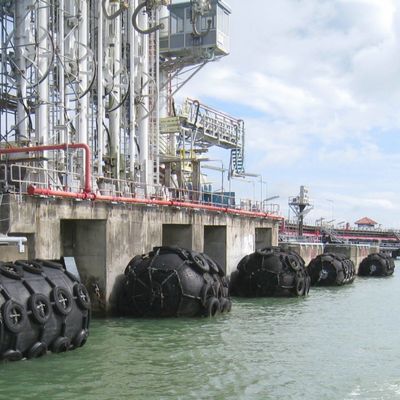 Yokohama opblaasbaar pneumatisch stootkussen die 50 kpa dokkend stootkussen drijven