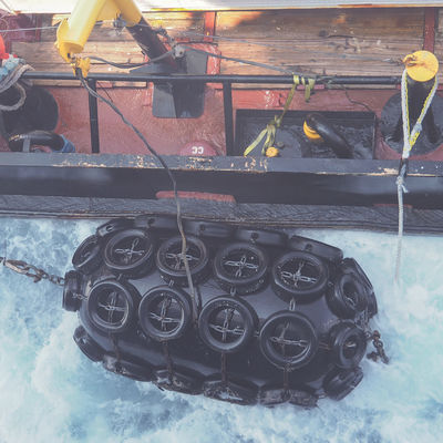 ISO17357 50 kpa 80 kpasts STD Yokohama Pneumatisch Drijvend Rubberstootkussen