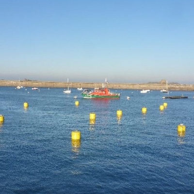 Plastic Veilig Hoog Drijfvermogen Marine Floating Yellow Floating Buoy